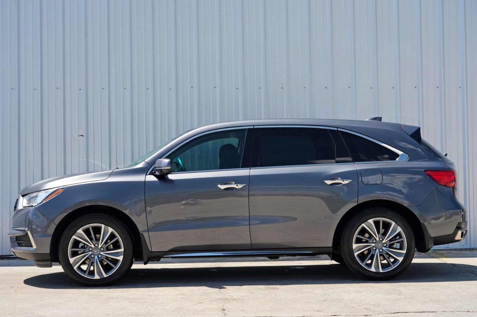 Used 2017 Acura MDX FWD w/ Technology Package image 8