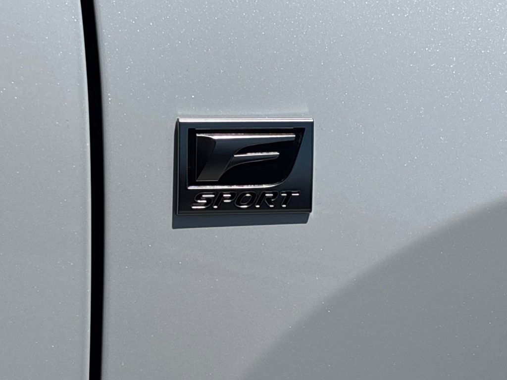Used 2026 Lexus TX 500h AWD w/ Technology Package image 8