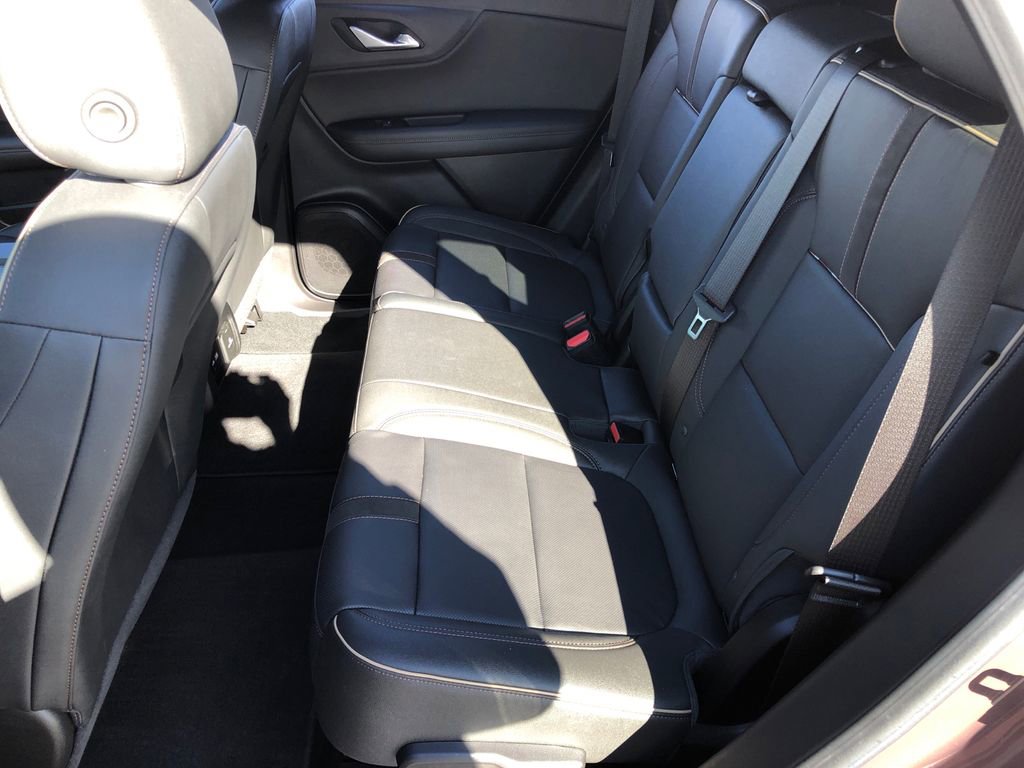 Used 2023 Chevrolet Blazer Premier image 21