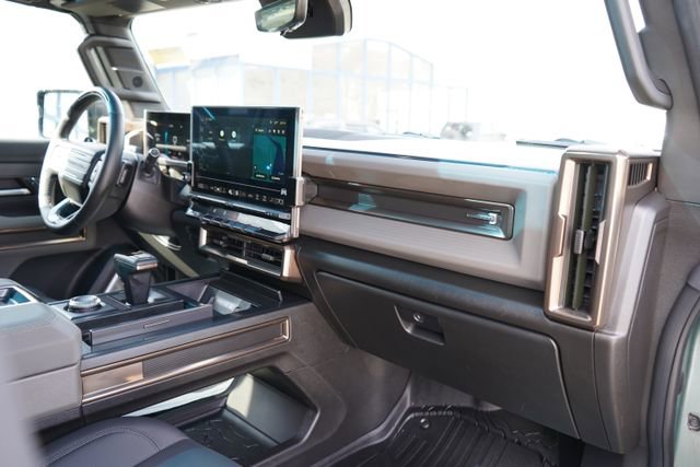 Used 2024 GMC Hummer EV 3X w/ LPO, Illumination Package image 90