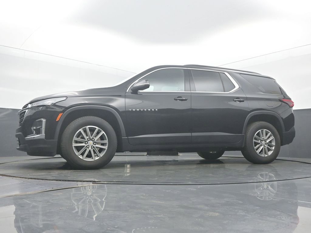 Used 2023 Chevrolet Traverse LT image 49