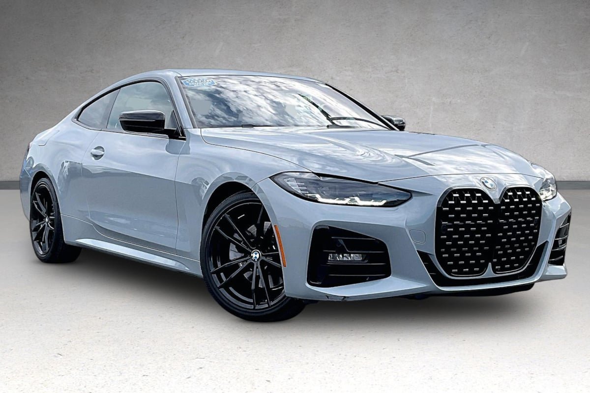 Used 2022 BMW 430i Coupe w/ M Sport Package RWD image 2