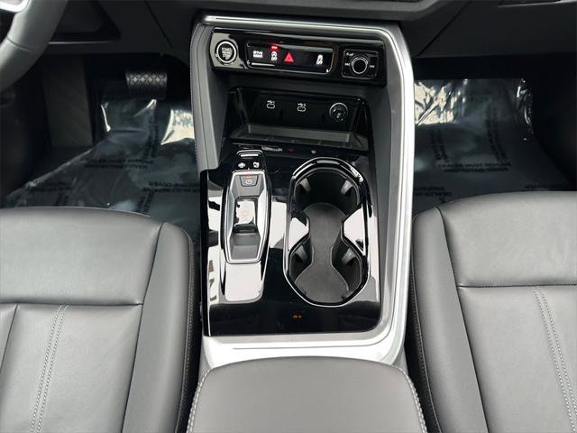 Certified 2025 Audi Q5 Premium w/ Convenience Package image 11