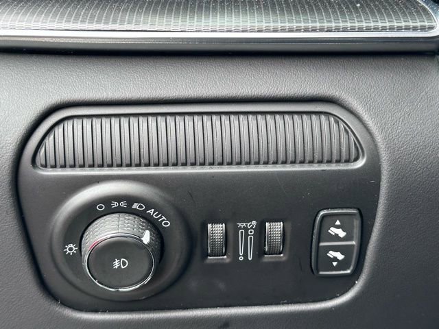 Used 2024 Jeep Grand Wagoneer L Series II w/ Quick Order Packagew 28T image 12