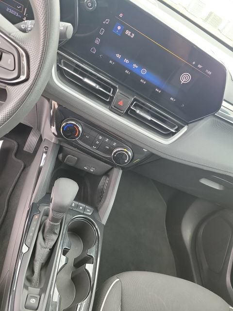 Certified 2025 Chevrolet TrailBlazer LT AWD/4WD image 33