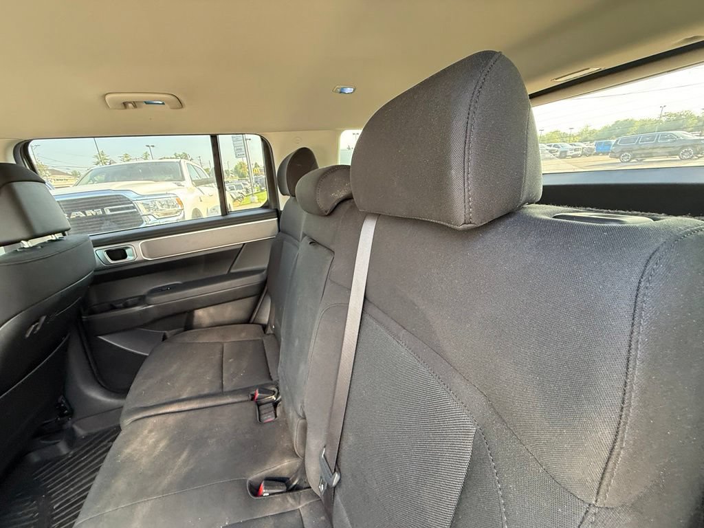 Used 2024 Hyundai Santa Fe SE AWD/4WD image 25