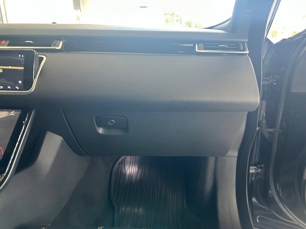 Used 2019 Land Rover Range Rover Velar R-Dynamic SE AWD/4WD image 28