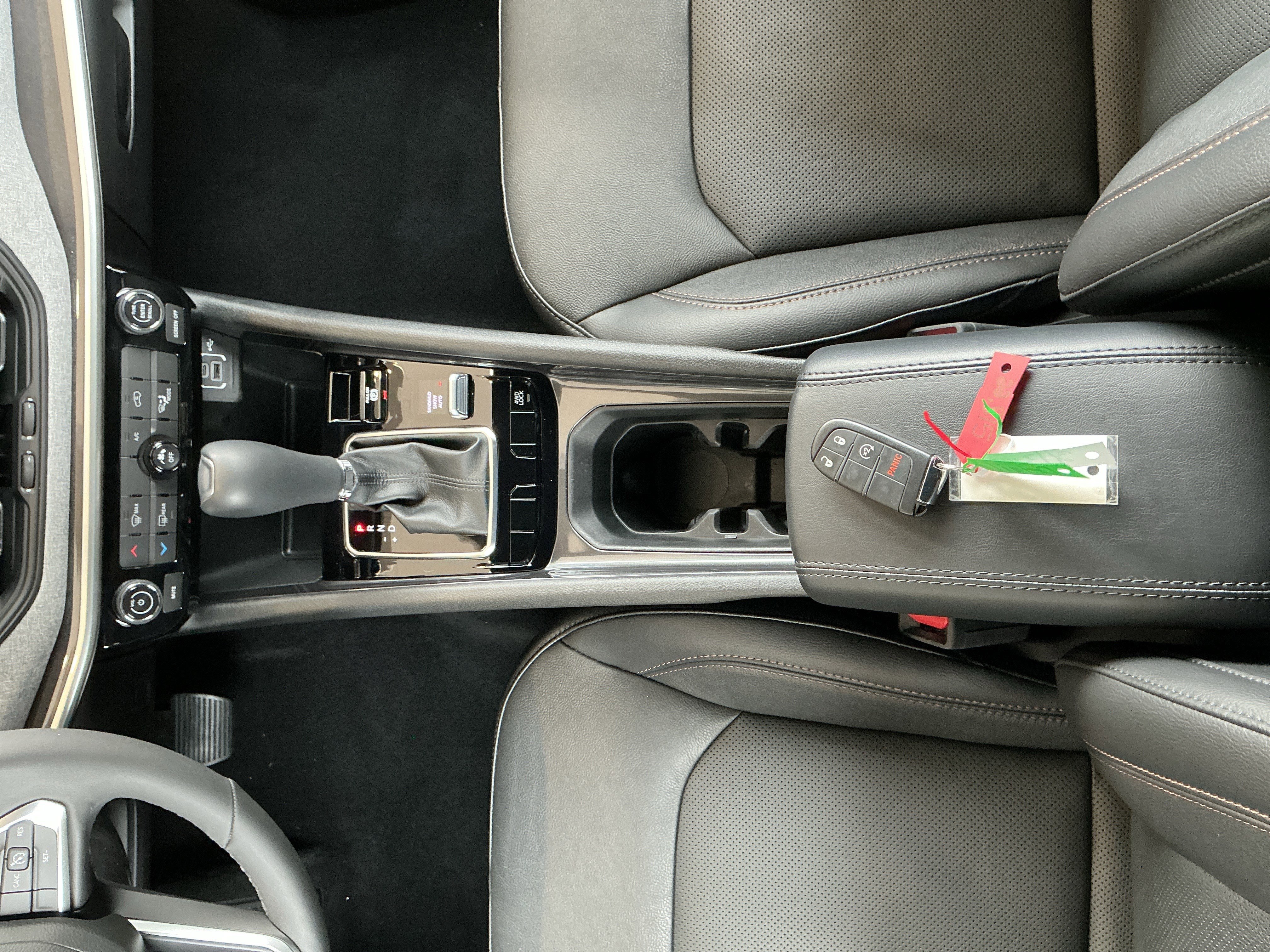 Used 2023 Jeep Compass Latitude image 11