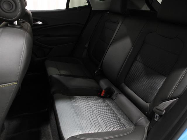 Used 2025 Chevrolet Trax LT image 17
