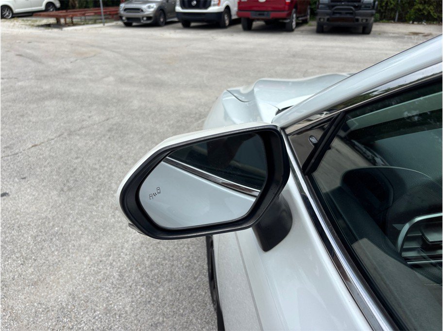 Used 2022 Toyota Camry XSE w/ Cold Weather Package FWD image 15