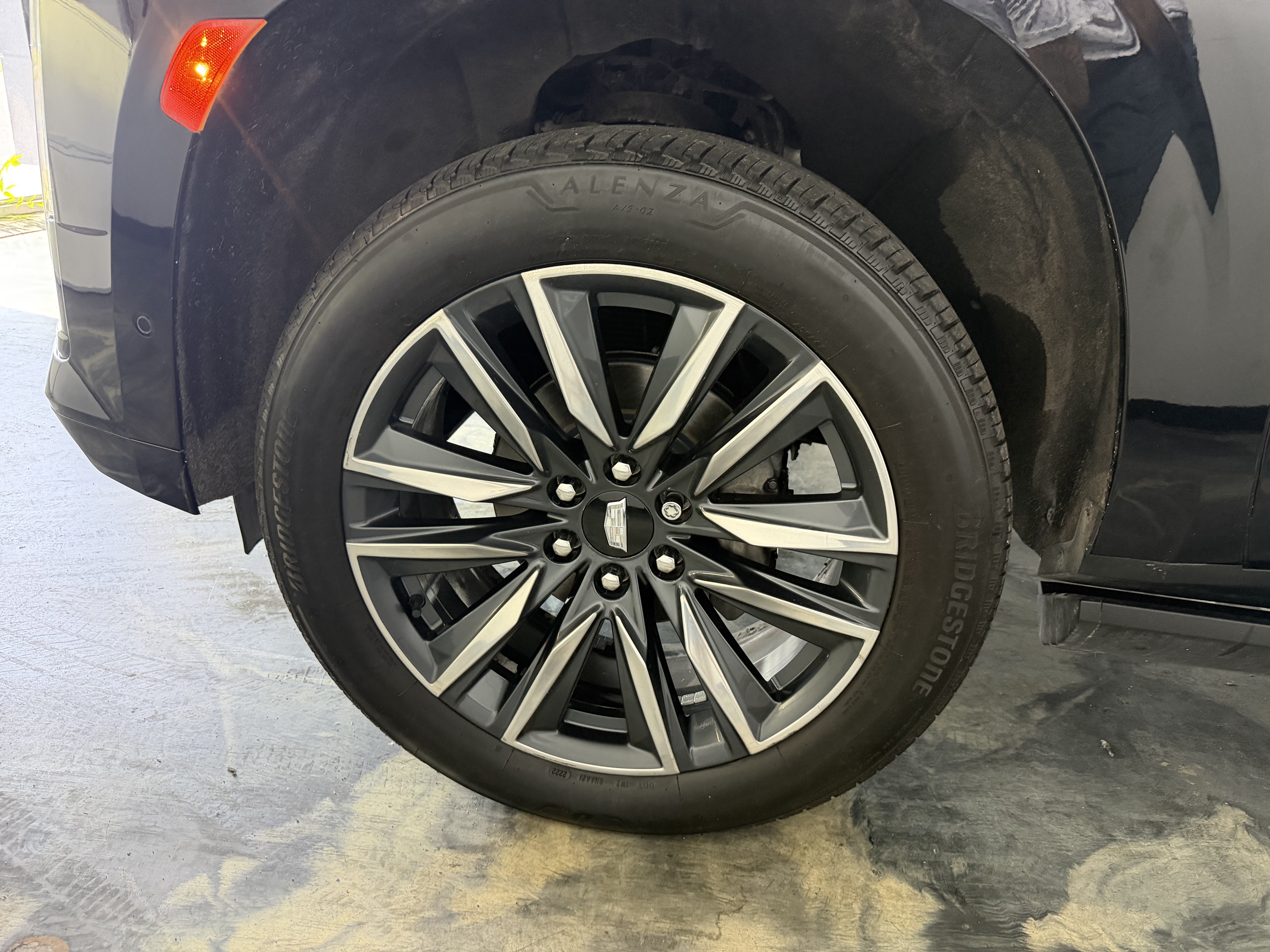 Used 2022 Cadillac Escalade ESV Sport w/ Touring Package AWD/4WD image 33