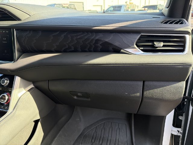 Used 2023 GMC Yukon Denali w/ LPO, Floor Liner Package AWD/4WD image 29