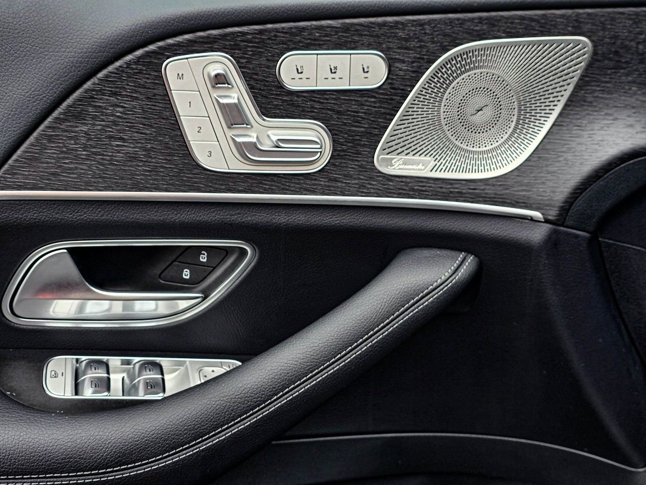 New 2026 Mercedes-Benz GLS 580 4MATIC image 12