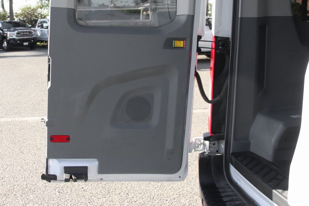 Used 2019 Ford Transit 350 XL image 45