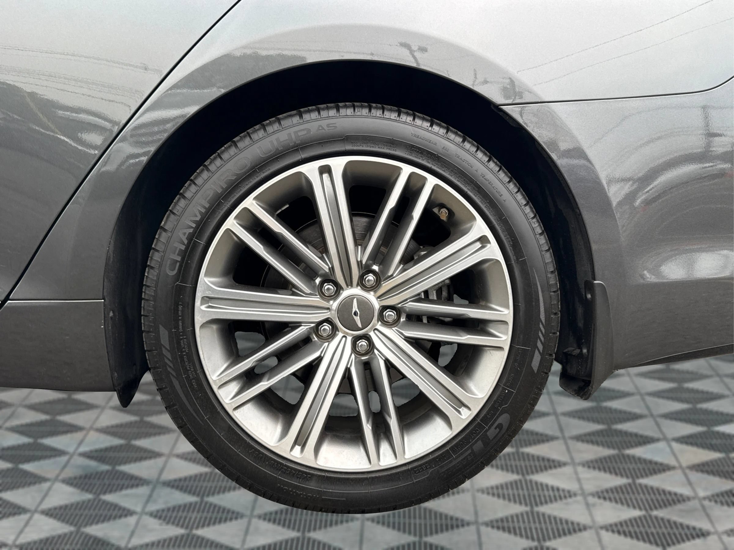 Used 2018 Genesis G80 3.8 w/ Option Group 02 AWD/4WD image 24