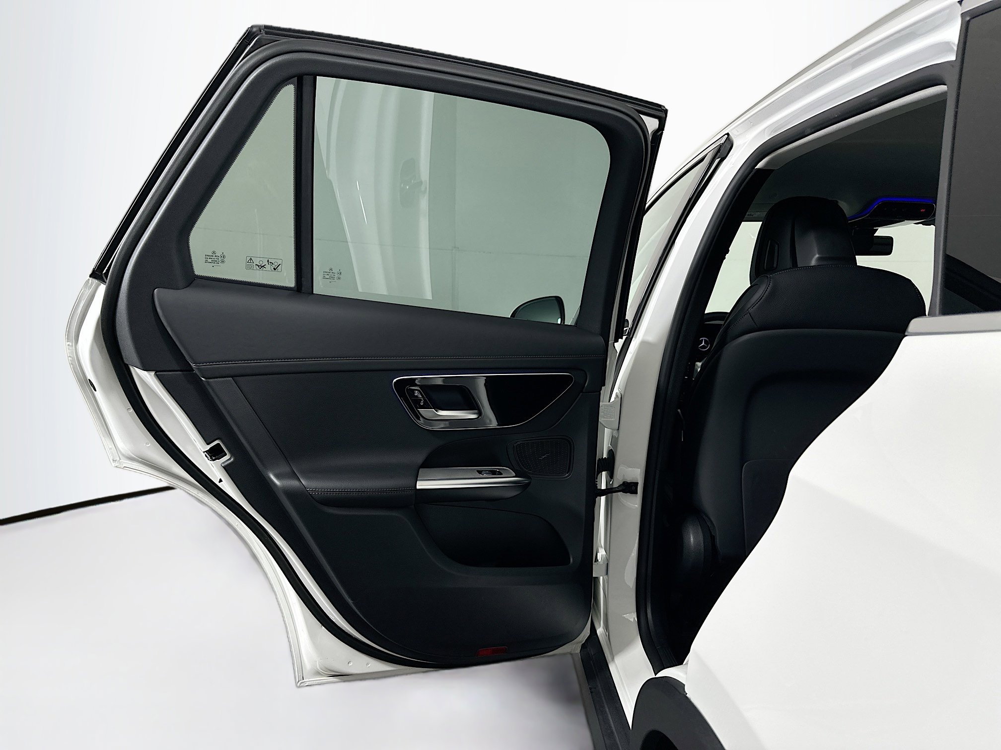 Used 2024 Mercedes-Benz GLC 300 image 25