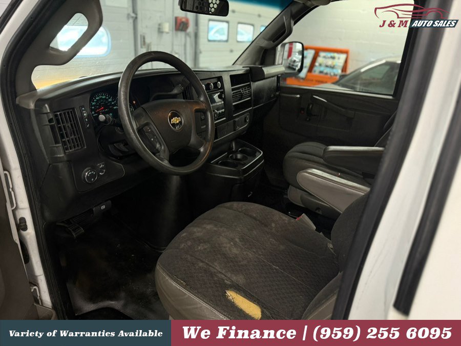 Used 2018 Chevrolet Express 2500 w/ Driver Convenience Package RWD image 16