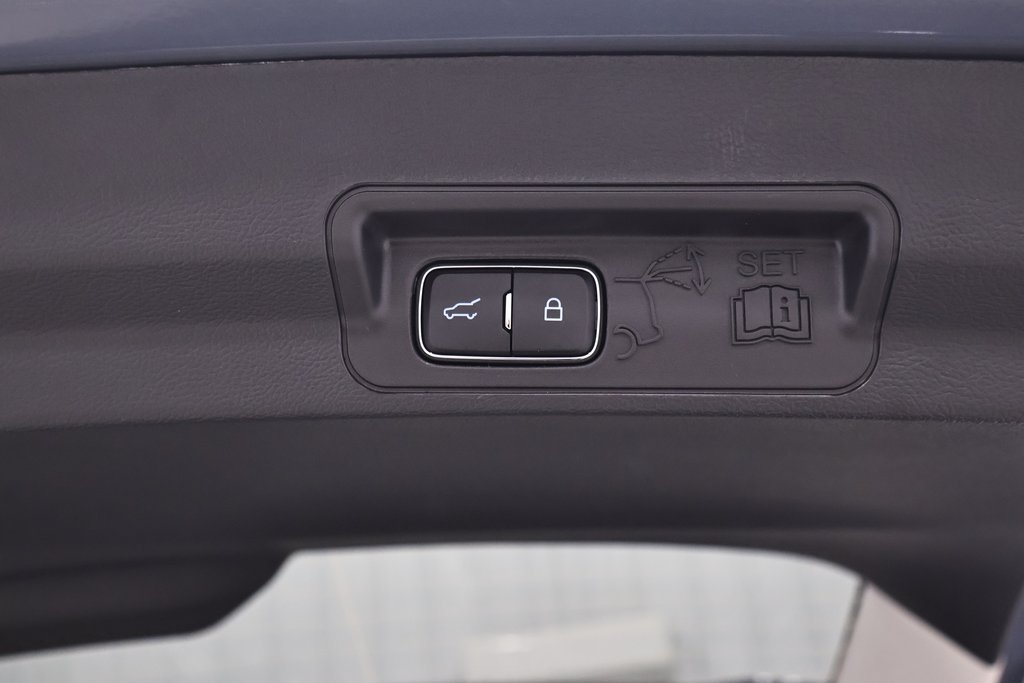 New 2026 Ford Explorer Active w/ Active Comfort Package AWD/4WD image 32