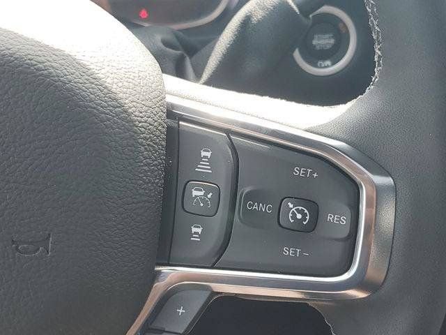 New 2026 RAM 2500 Laramie AWD/4WD image 22