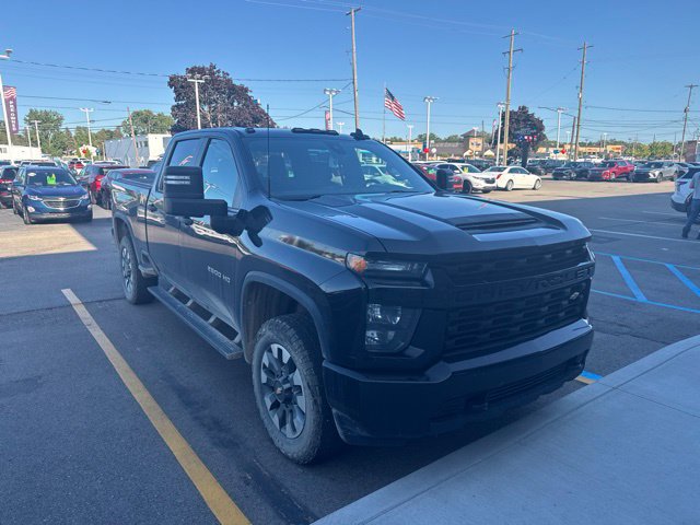 Used 2022 Chevrolet Silverado 2500 Custom w/ Custom Value Package AWD/4WD image 3