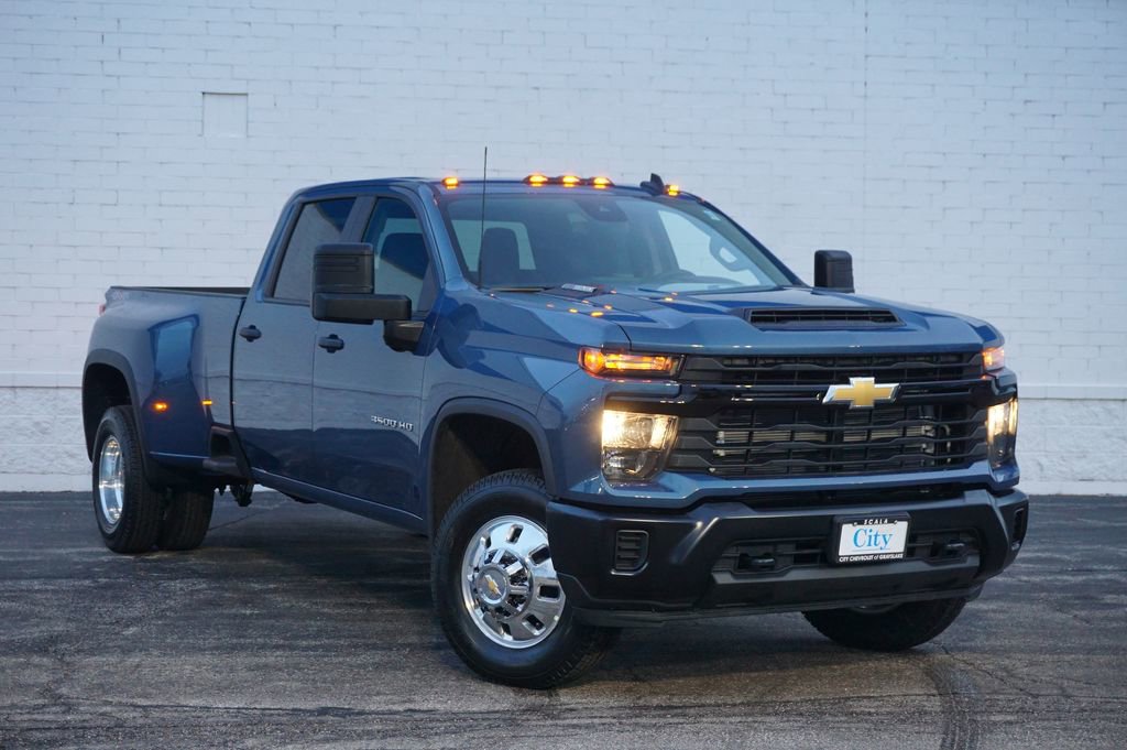 New 2026 Chevrolet Silverado 3500 W/T image 2