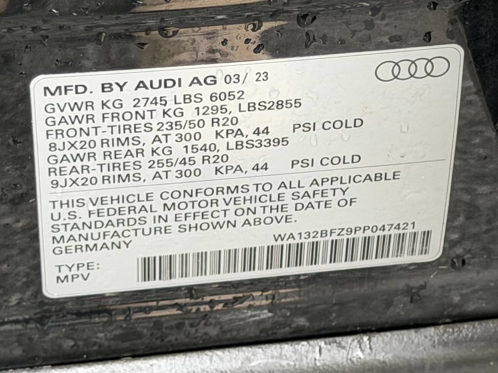 Used 2023 Audi Q4 e-tron Premium Plus w/ Premium Plus AWD/4WD image 30