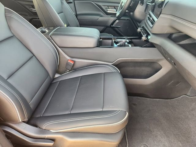 New 2026 Chevrolet Silverado EV LT AWD/4WD image 22