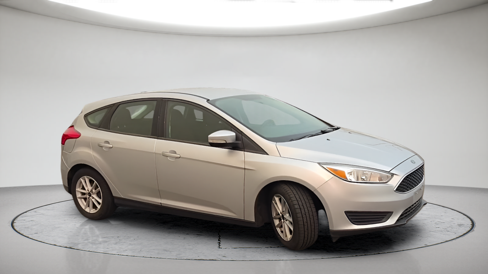 Used 2017 Ford Focus SE FWD image 4