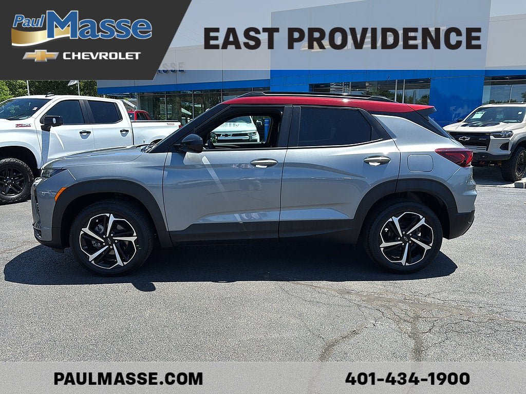 Used 2023 Chevrolet TrailBlazer RS w/ Sun and Liftgate Package AWD/4WD image 4