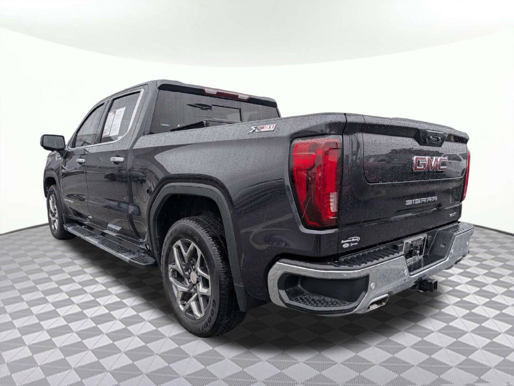 Used 2024 GMC Sierra 1500 SLT w/ SLT Premium Plus Package AWD/4WD image 5
