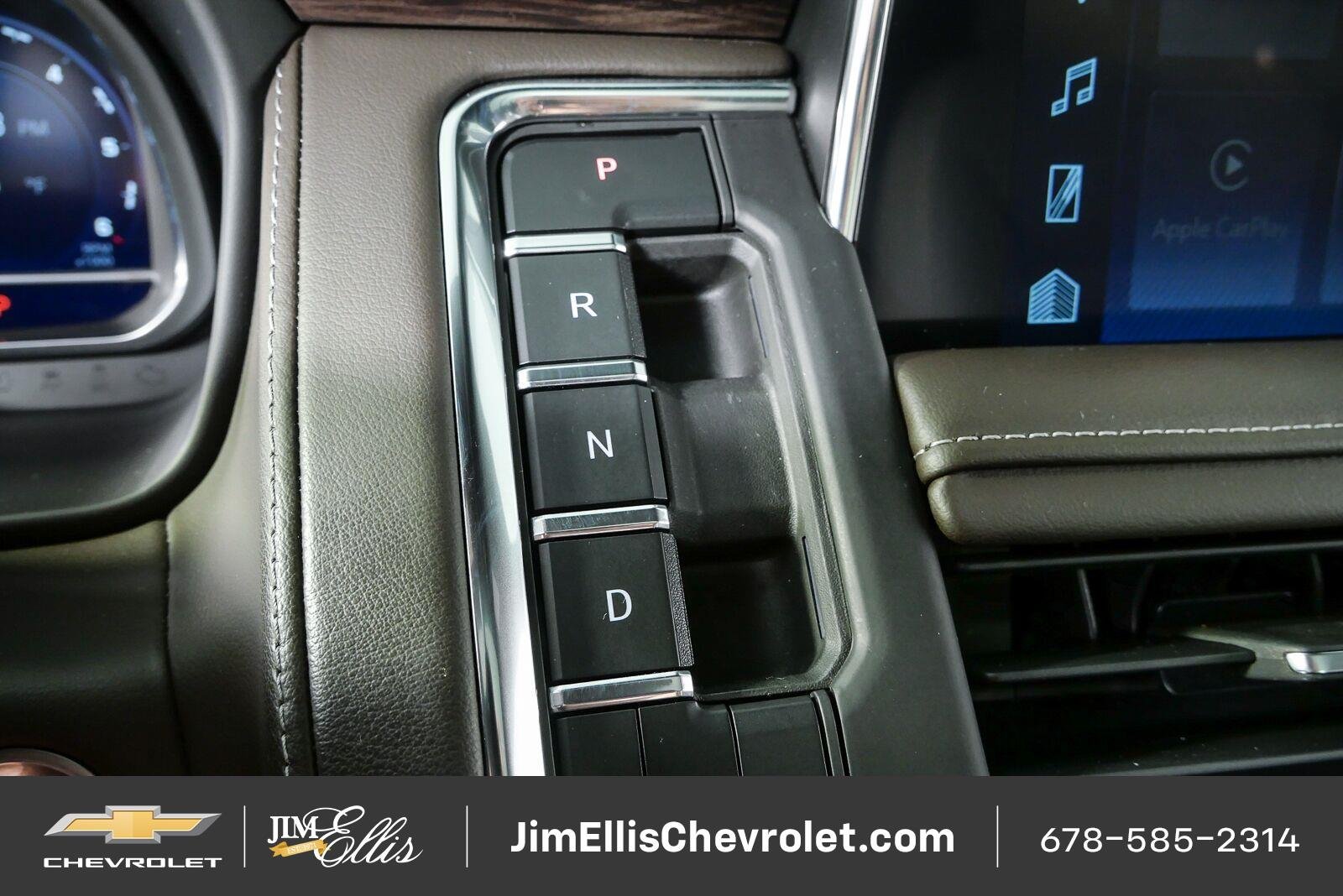 Certified 2023 Chevrolet Tahoe Z71 w/ Luxury Package AWD/4WD image 19