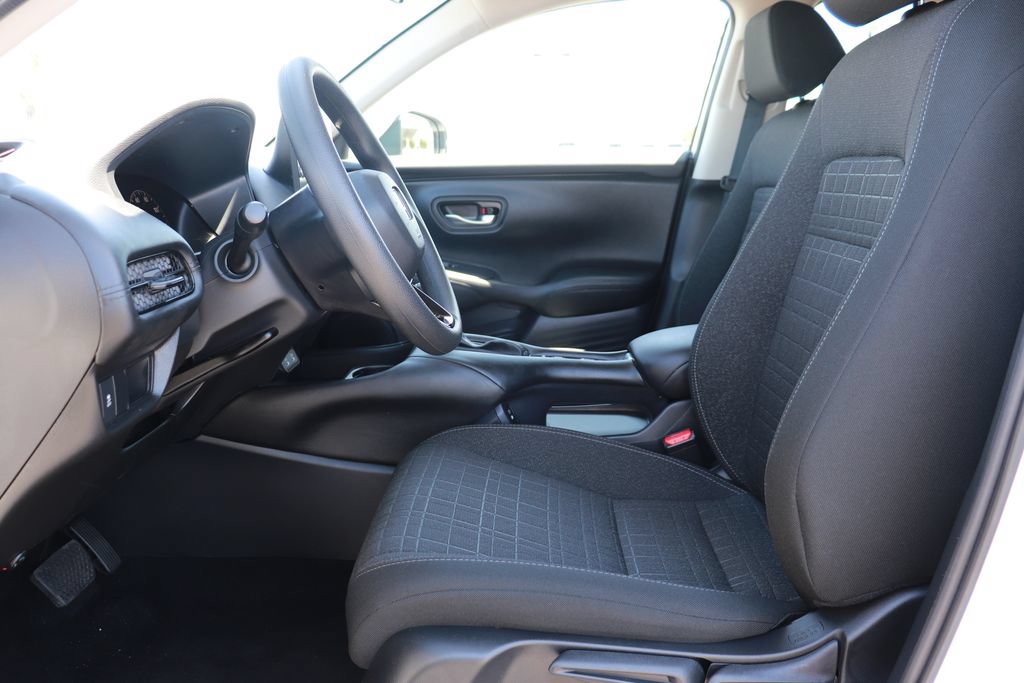 Certified 2026 Honda HR-V LX image 11