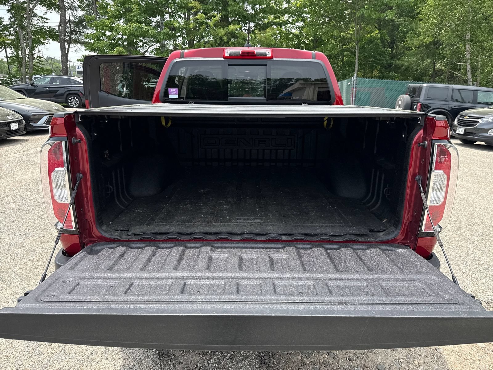 Used 2022 GMC Canyon Denali AWD/4WD image 23
