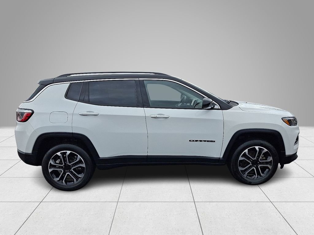 Used 2022 Jeep Compass Limited image 8