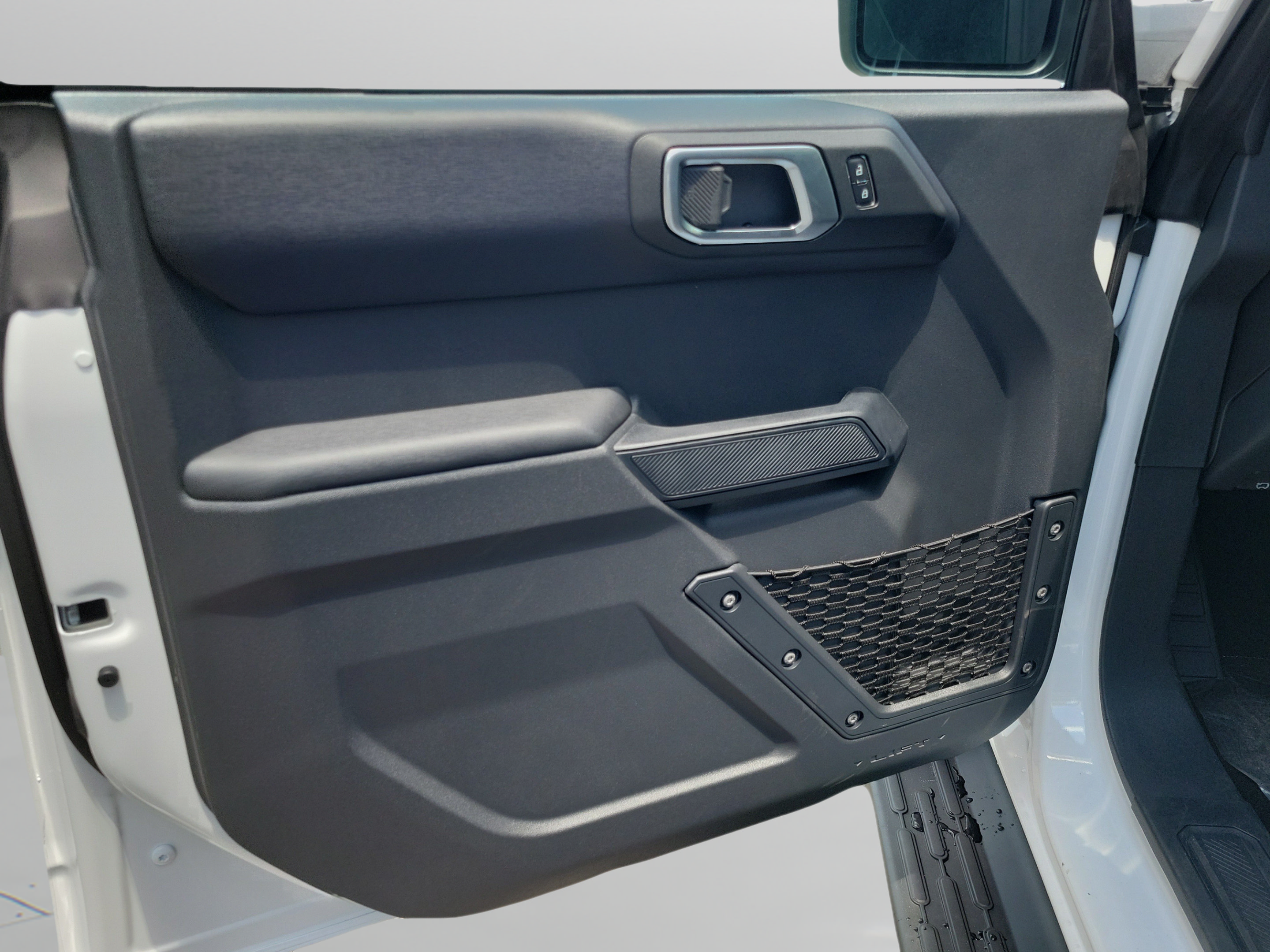 New 2026 Ford Bronco Outer Banks AWD/4WD image 14