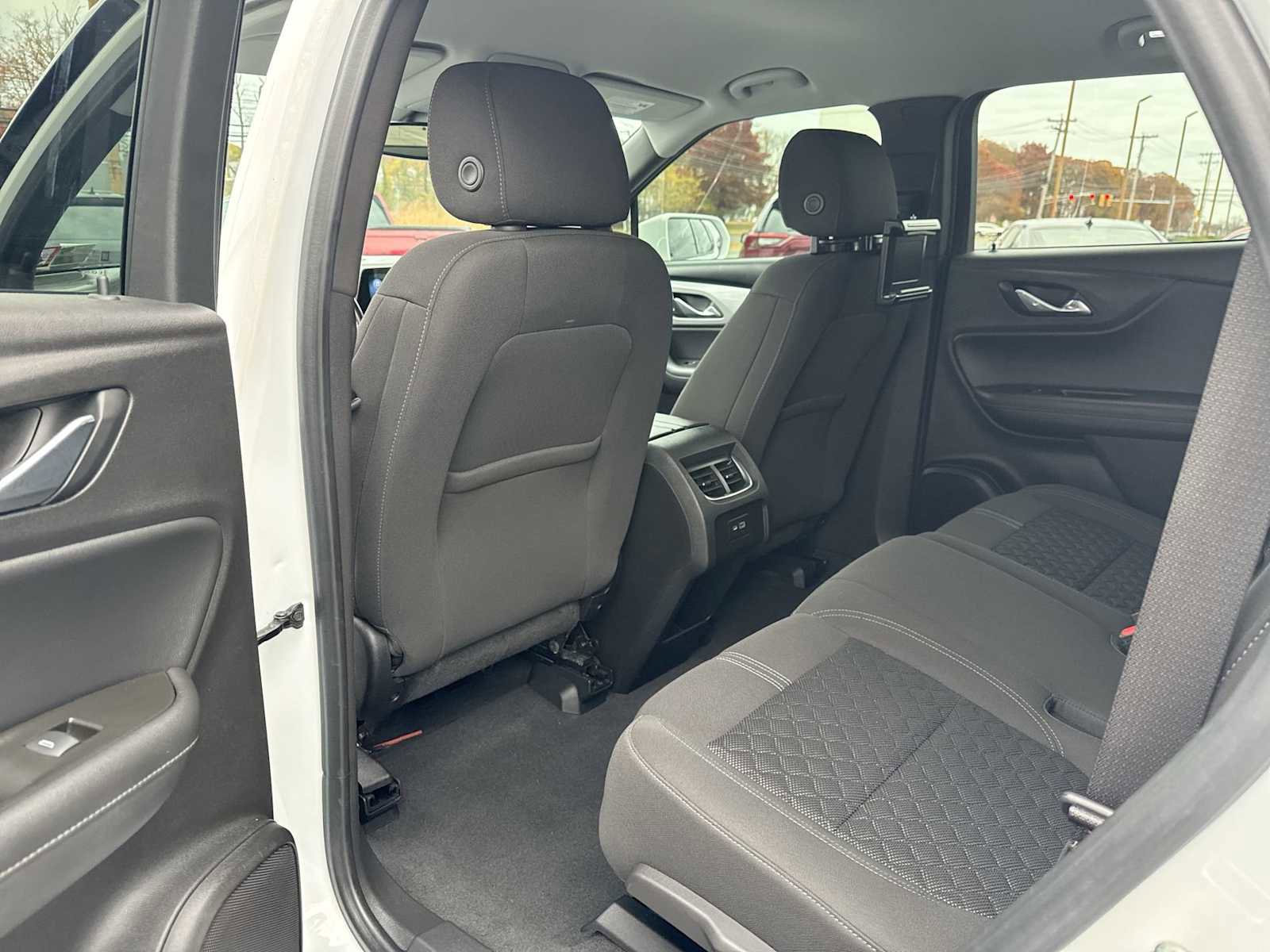 Used 2020 Chevrolet Blazer LT image 12