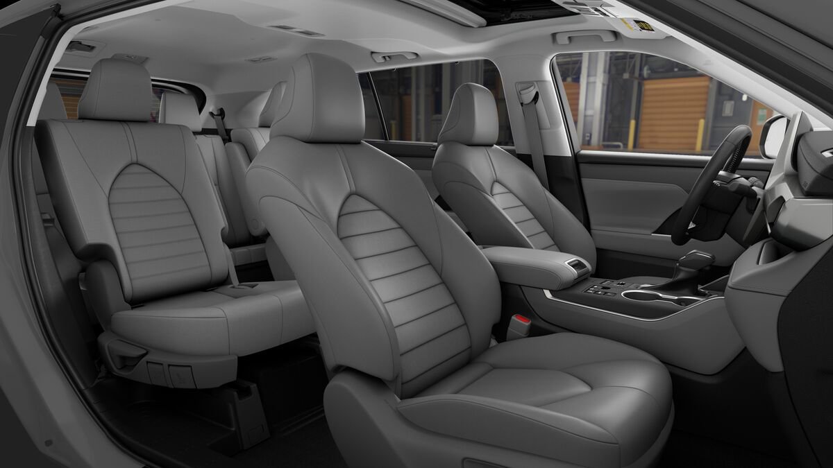 New 2026 Toyota Highlander XLE image 23