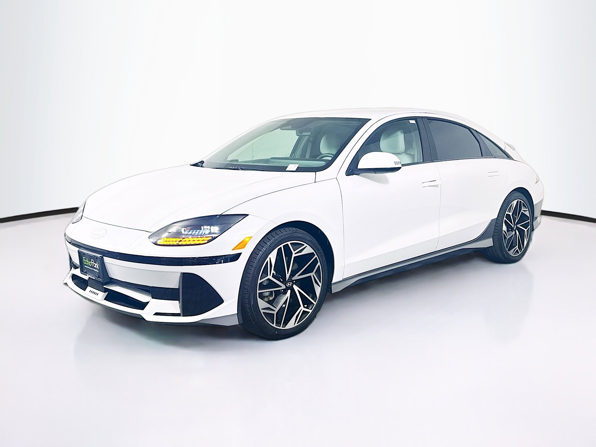 Used 2024 Hyundai Ioniq 6 SEL RWD image 3