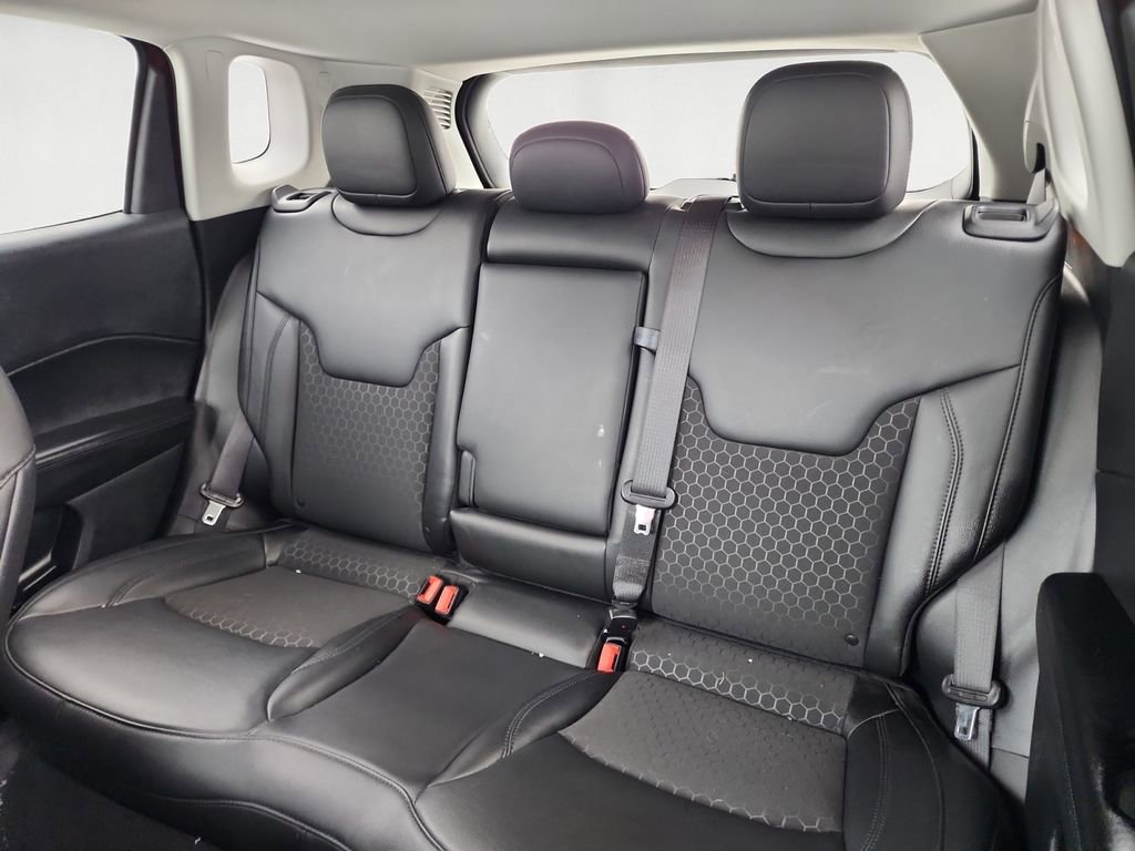 Used 2021 Jeep Compass Latitude image 13