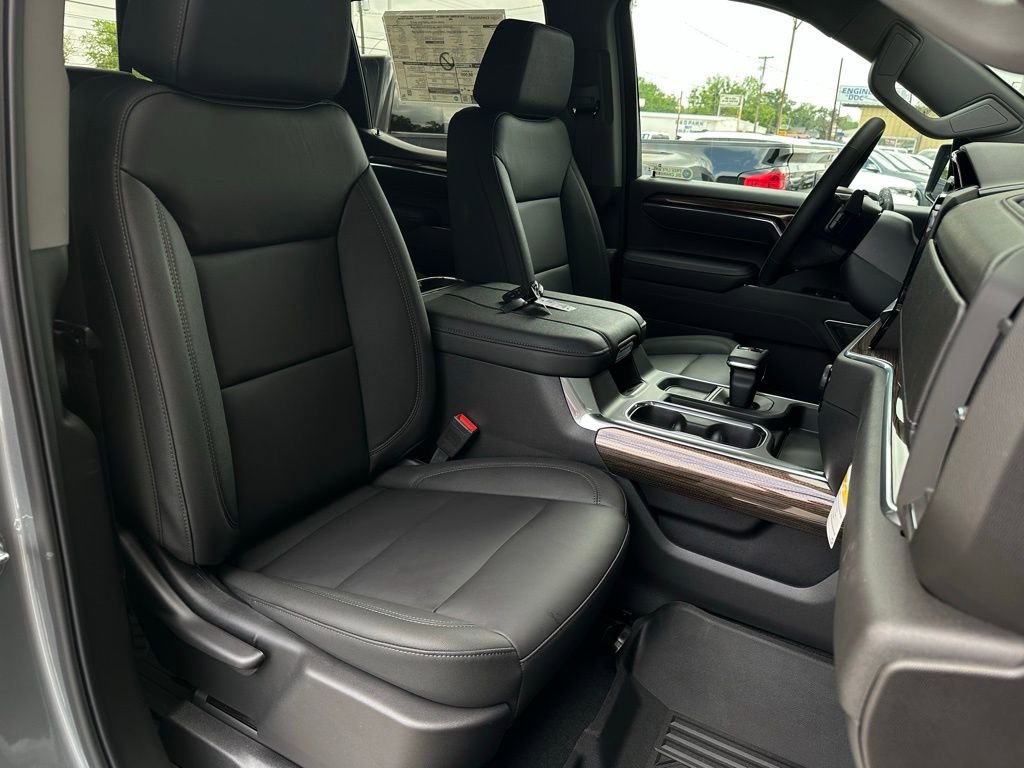 New 2026 Chevrolet Silverado 1500 RST w/ RST All Star Premium Package AWD/4WD image 16