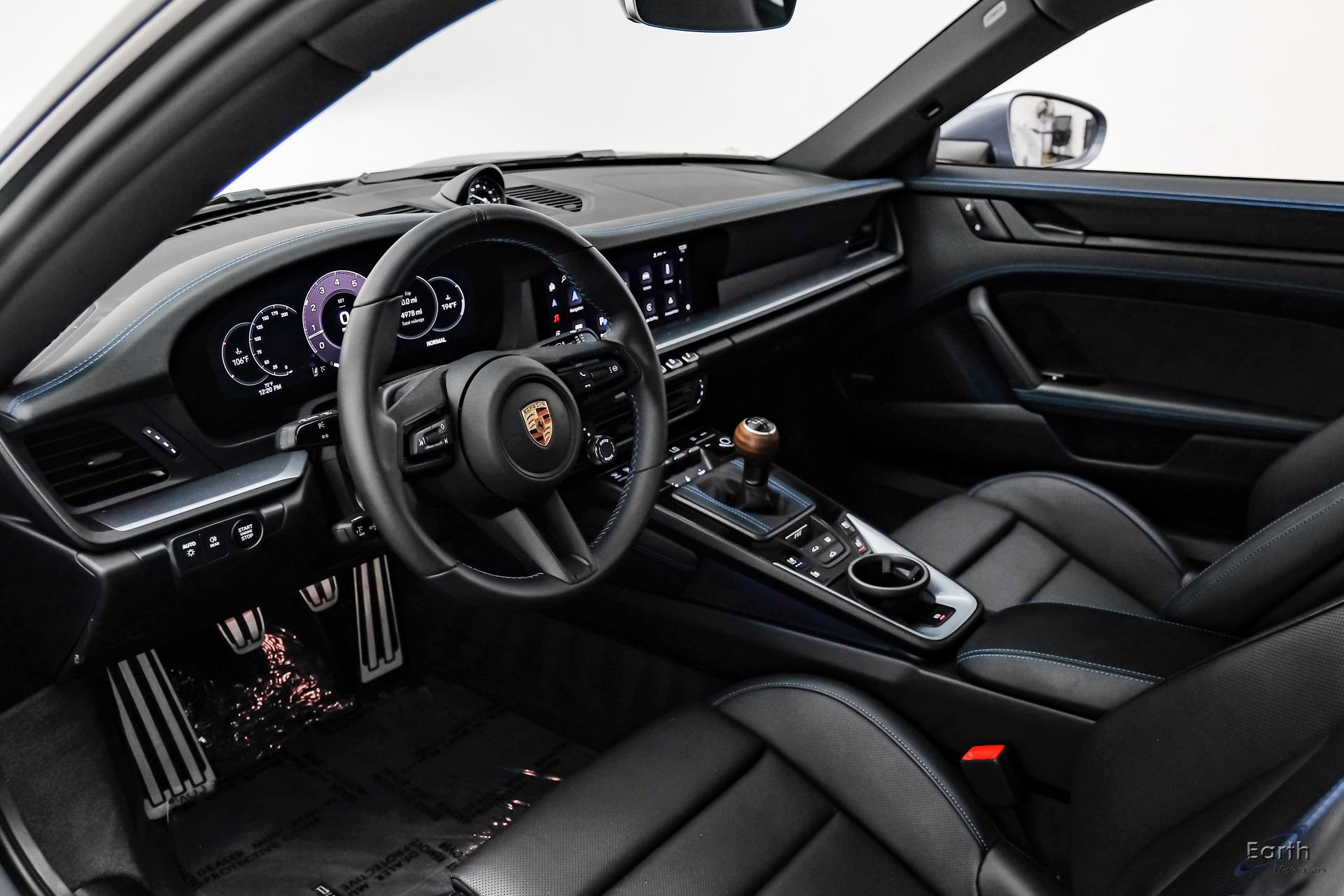 Used 2025 Porsche 911 Carrera T image 39