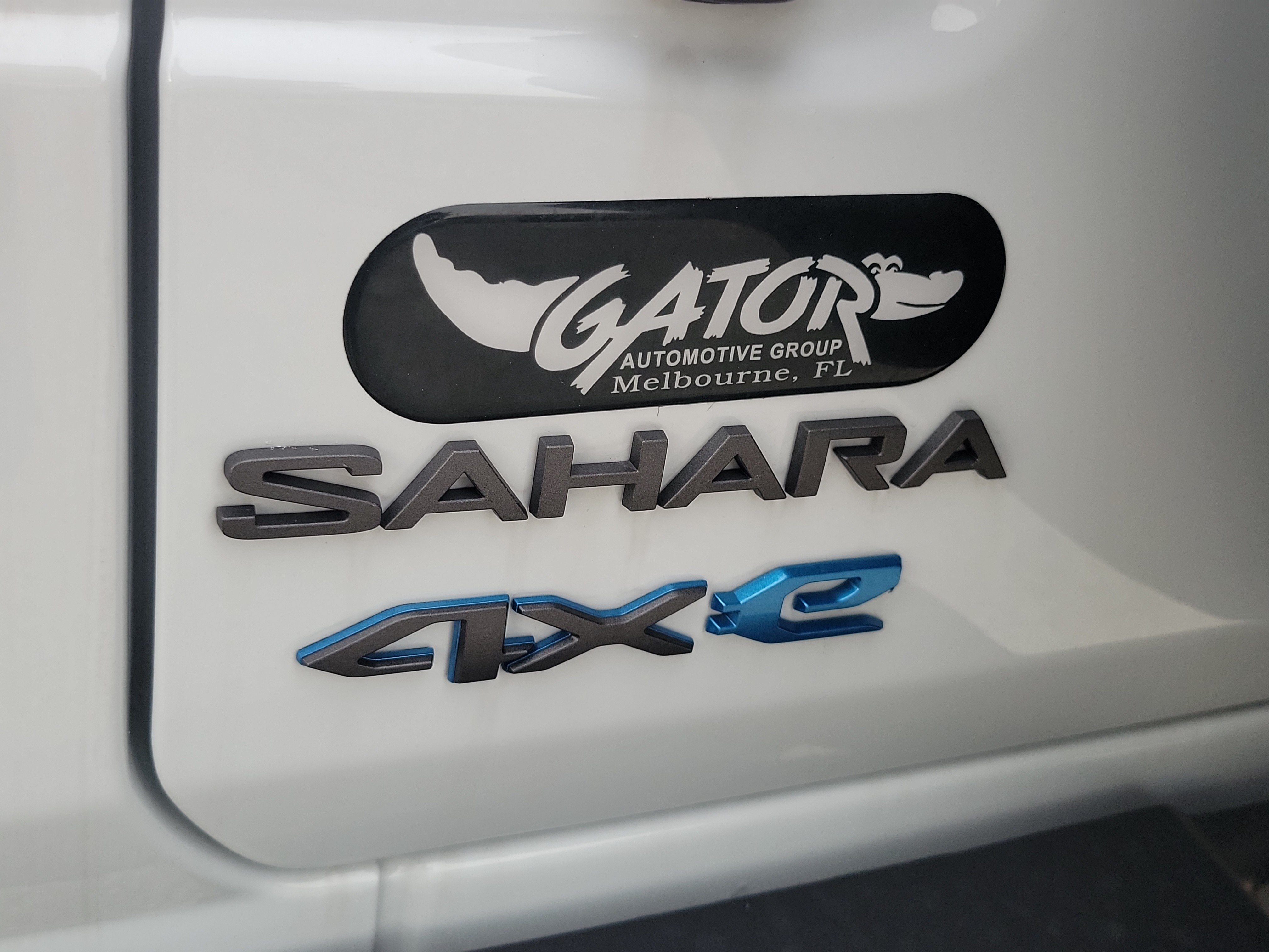 Used 2025 Jeep Wrangler Unlimited Sahara w/ Safety Group AWD/4WD image 6