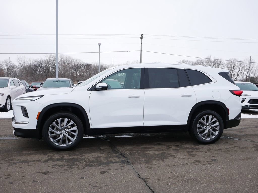 Used 2025 Buick Enclave Preferred image 4