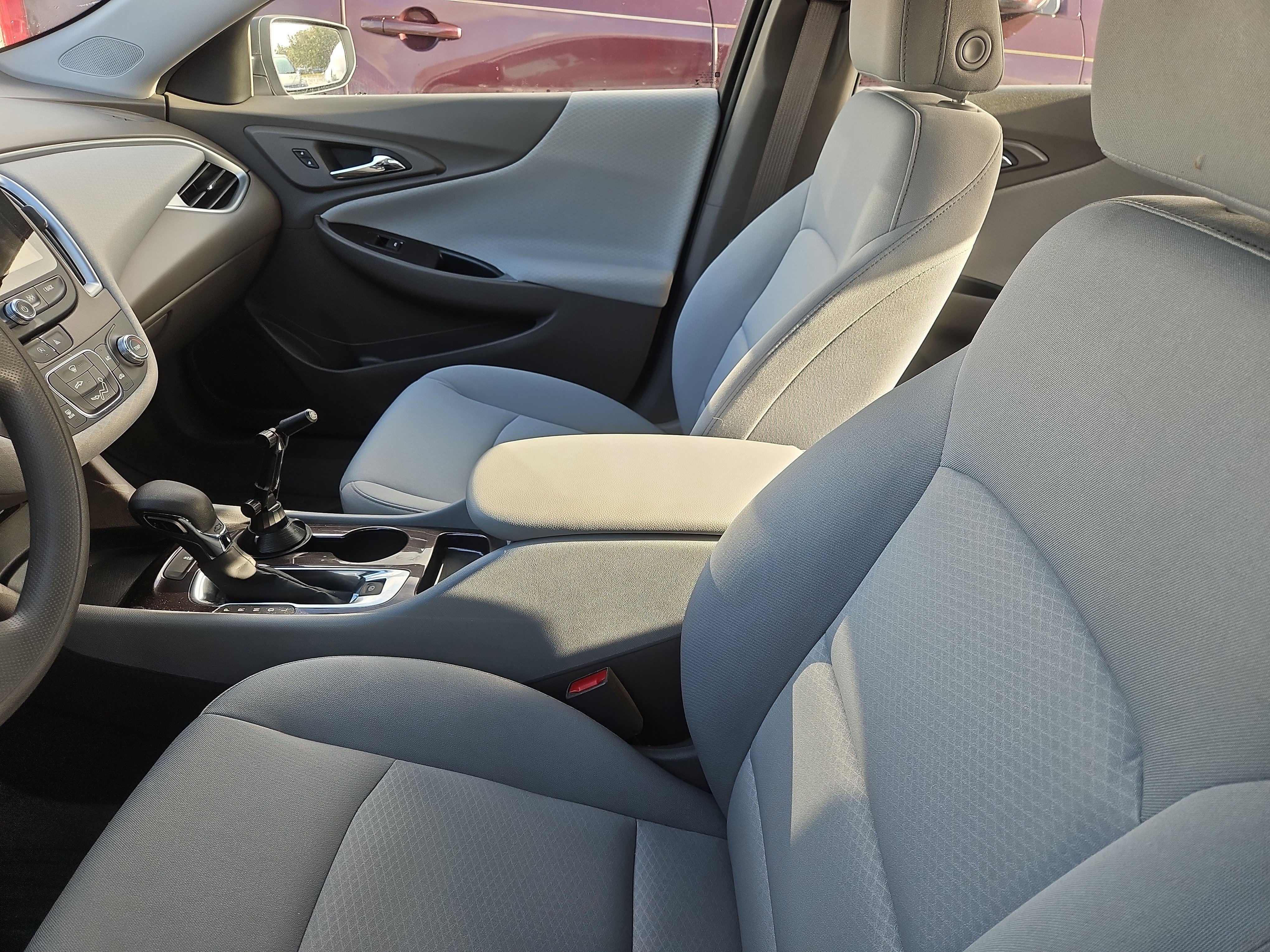 Used 2023 Chevrolet Malibu LS FWD image 5