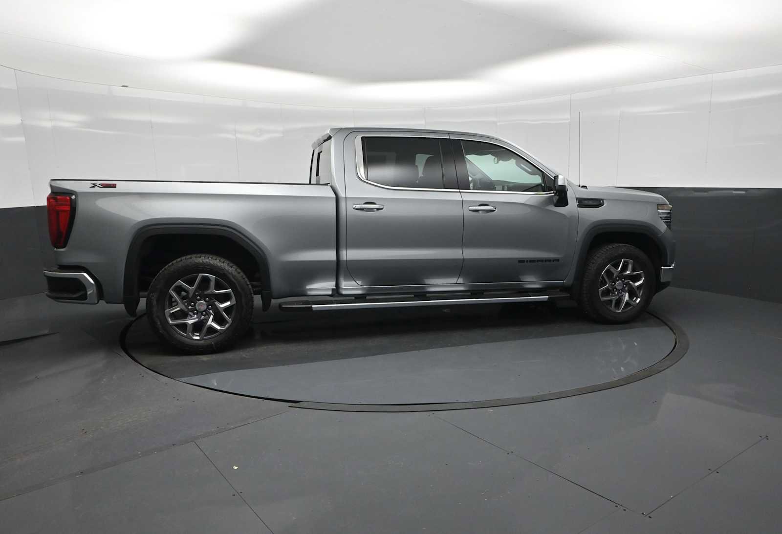 New 2026 GMC Sierra 1500 SLT w/ SLT Convenience Package AWD/4WD image 9