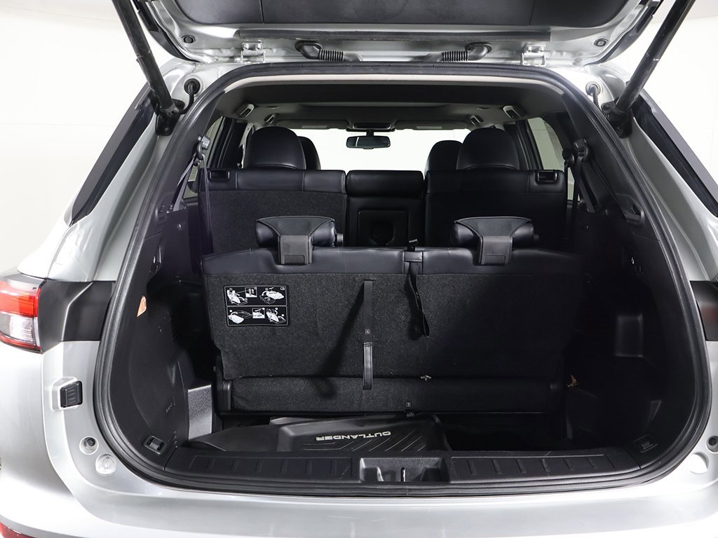 Used 2024 Mitsubishi Outlander SE image 21