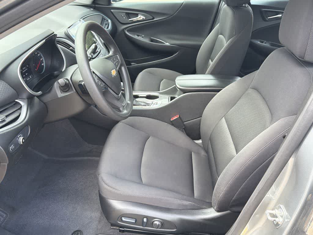 Used 2024 Chevrolet Malibu LT FWD image 10