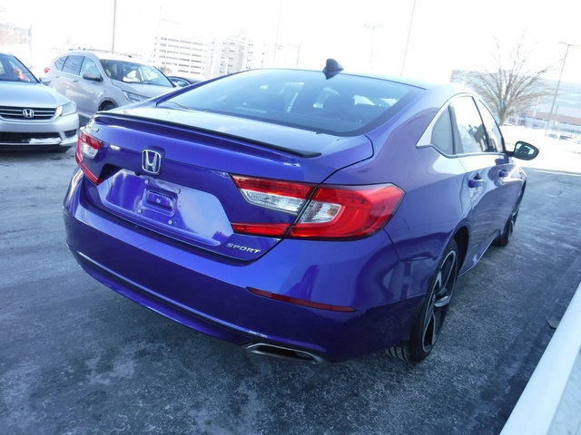 Used 2022 Honda Accord Sport image 6