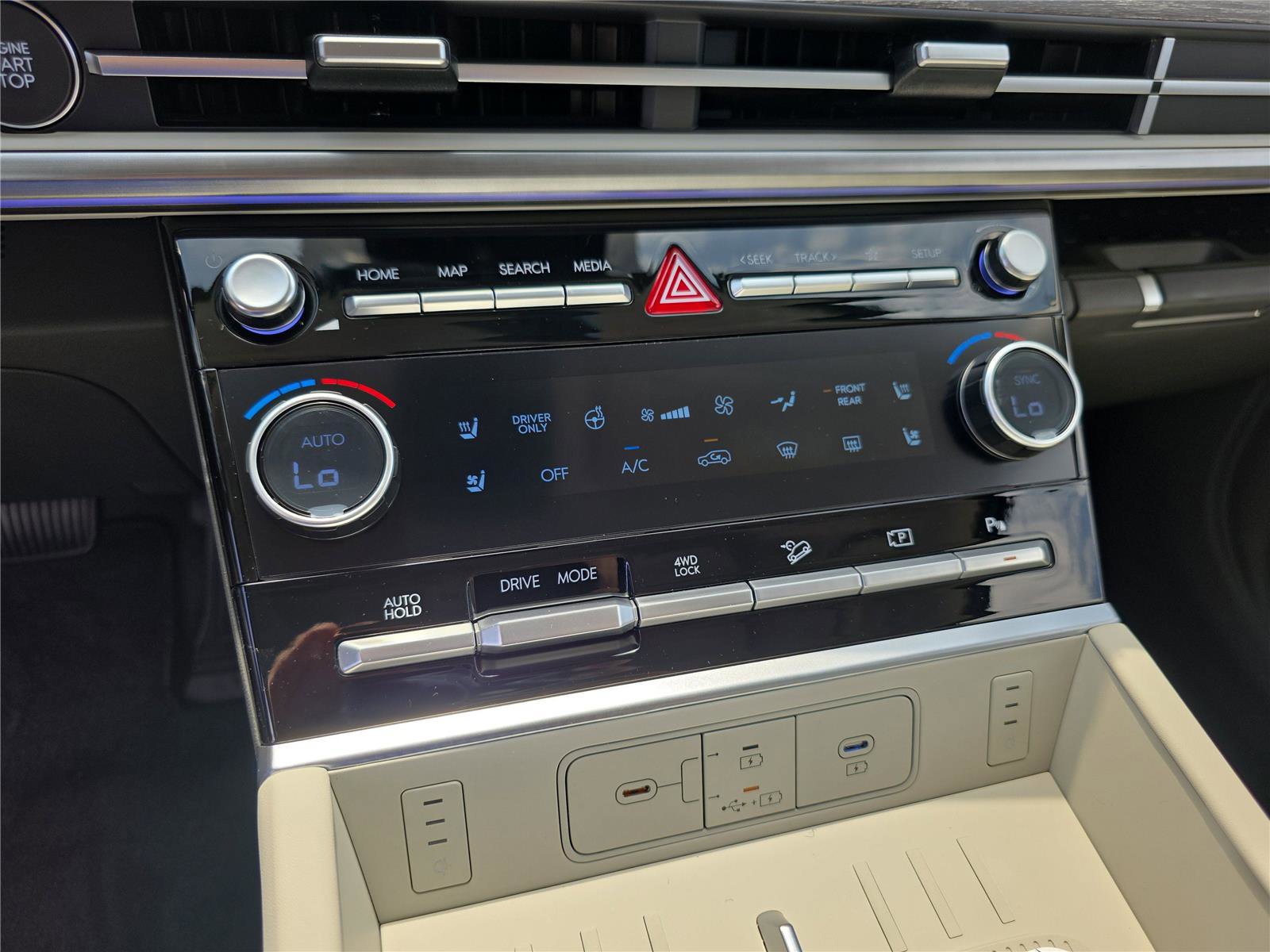 New 2026 Hyundai Santa Fe Calligraphy image 17