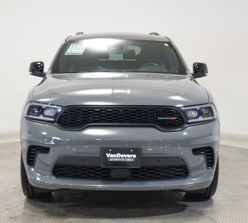 Used 2025 Dodge Durango GT AWD/4WD image 3
